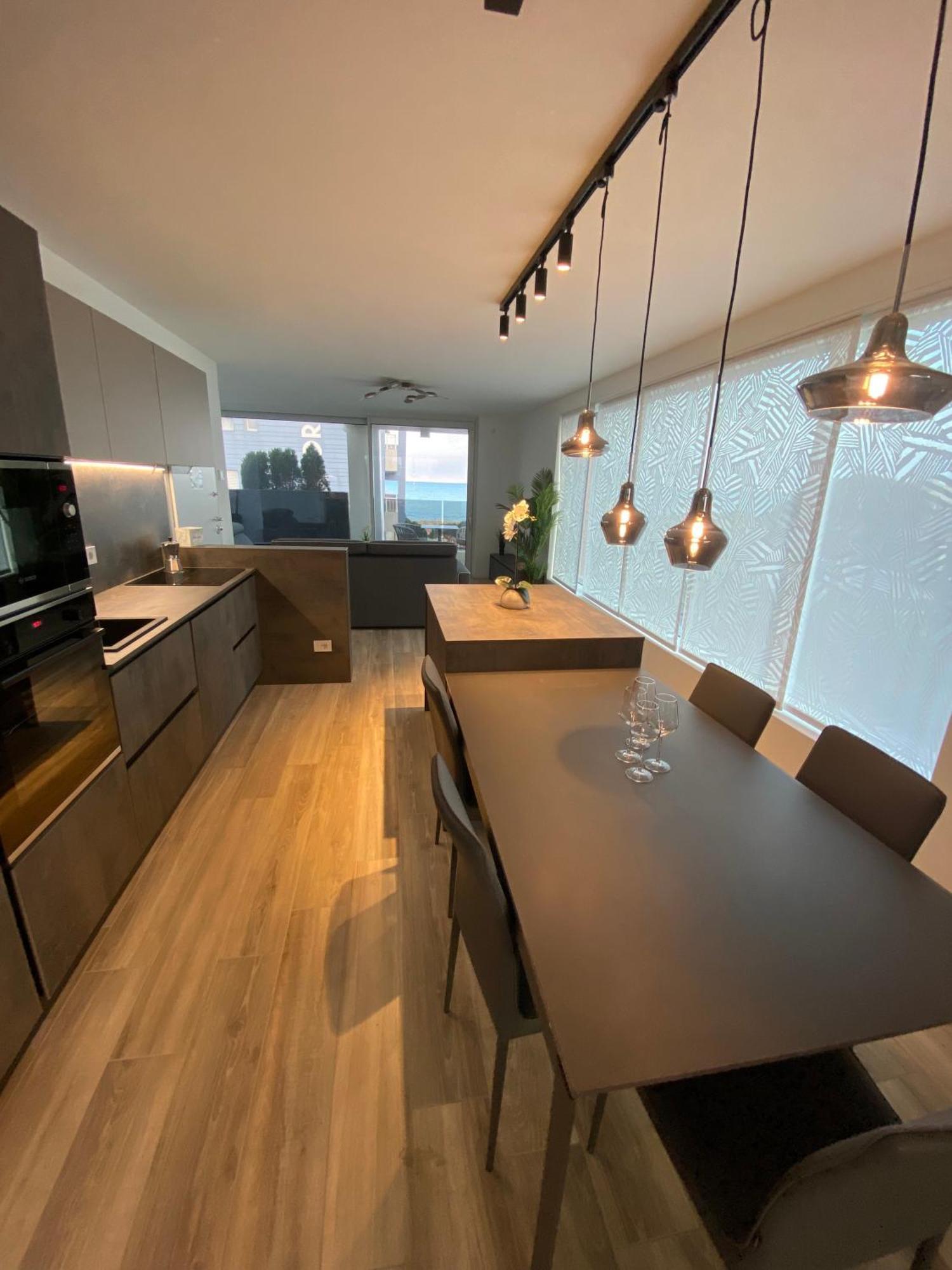 Апартаменты Penthouse Golden Lux With Sea View Линьяно-Саббьядоро